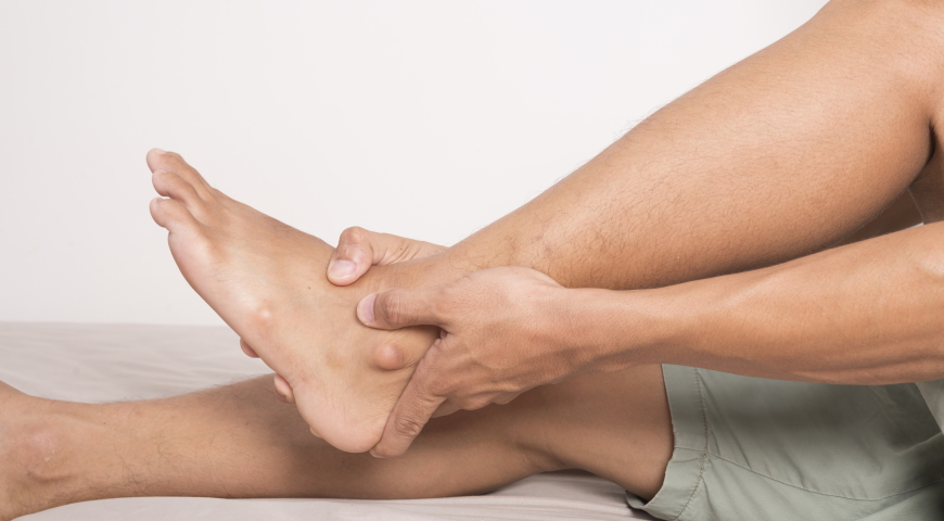 Zespół niespokojnych nóg – przyczyny, objawy, leczenie